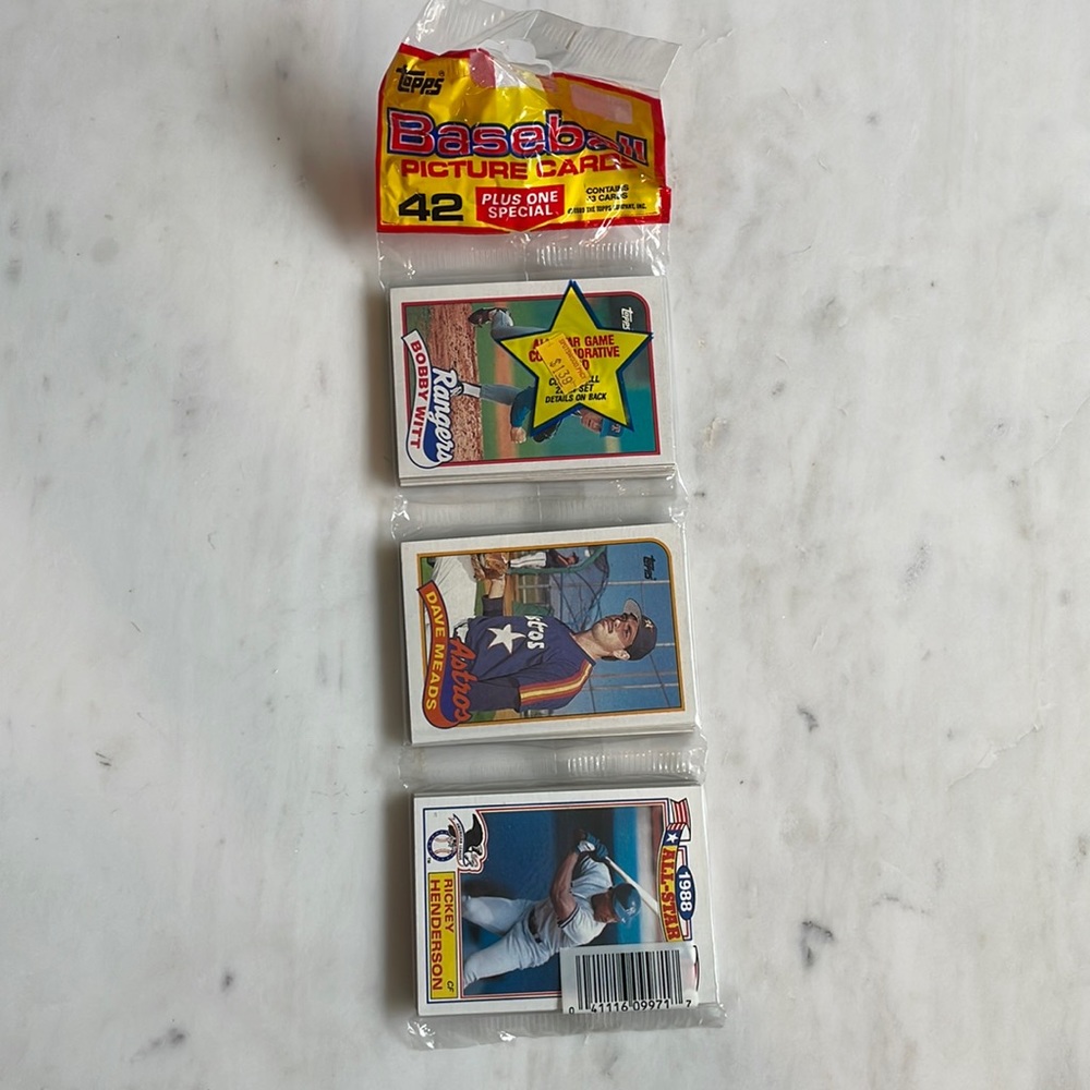 Unopened Topps 1989 Baseball Cards